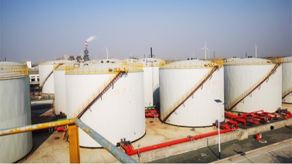 雷達液位計測量檸檬酸三正丁酯儲罐液位