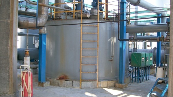 雷達液位計在測量大型浮頂儲罐時的安裝技巧