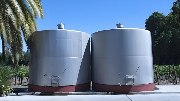 雷達液位計在工廠用水儲罐測量中的關鍵作用