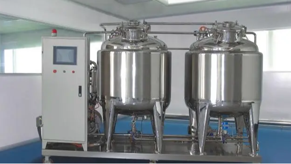 雷達液位計測量CIP系統清洗劑儲罐