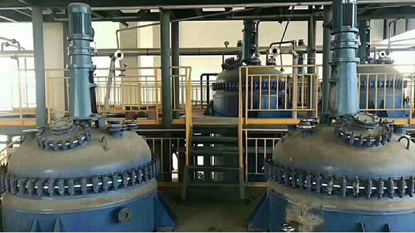 淺析雷達液位計測量聚酯反應釜的可行性