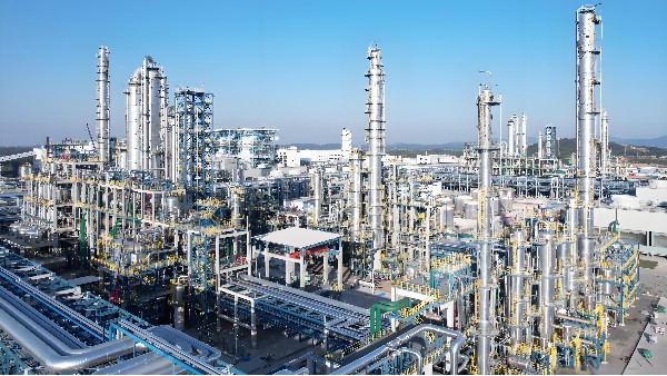 雷達流量計在復雜環境下的適應性研究