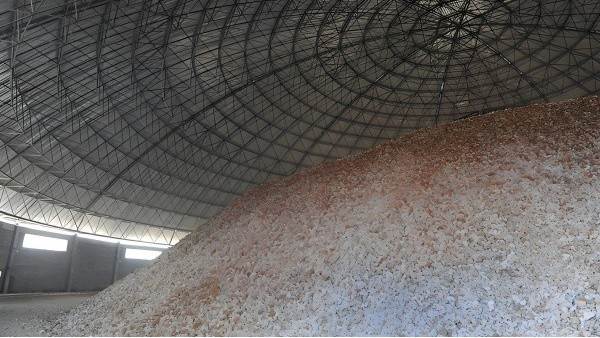 雷達料位計在預均化堆場料位測量中的應用